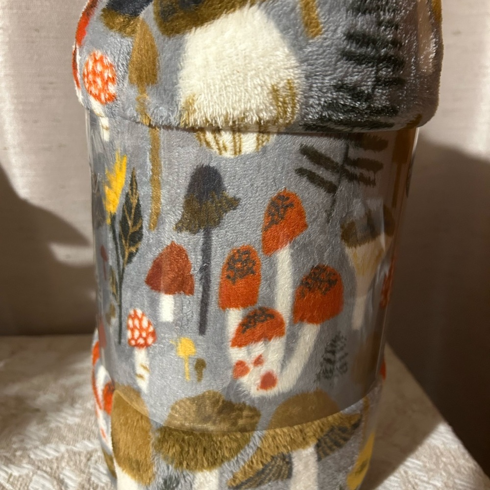 The Big One Plush Throw Blanket - colorful mushrooms snd sunflowers - Picture 2 of 4